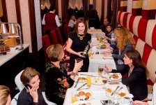 Зимнее настроение азербайджанских дизайнеров – горячие дискуссии со вкусным ужином (ФОТО)