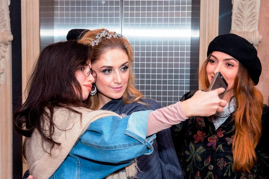 Зимнее настроение азербайджанских дизайнеров – горячие дискуссии со вкусным ужином (ФОТО)