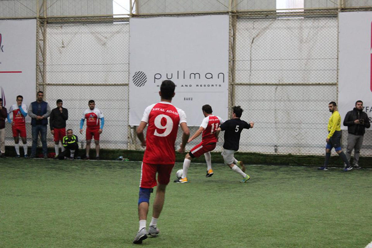 Интересные моменты четвертьфинала AZFAR Business League (ФОТО)