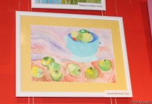 "Воображение" в Баку - маленькие шедевры юных художников (ФОТО)