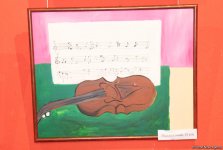 "Воображение" в Баку - маленькие шедевры юных художников (ФОТО)