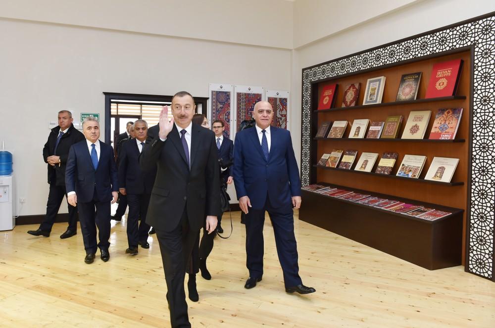 Президент Ильхам Алиев: В 2018  году в различных местах Азербайджана откроются еще десять ковровых фабрик (ФОТО)