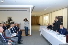 В Баку презентована книга «Блеск и нищета Лейлы Юнус» (ФОТО)