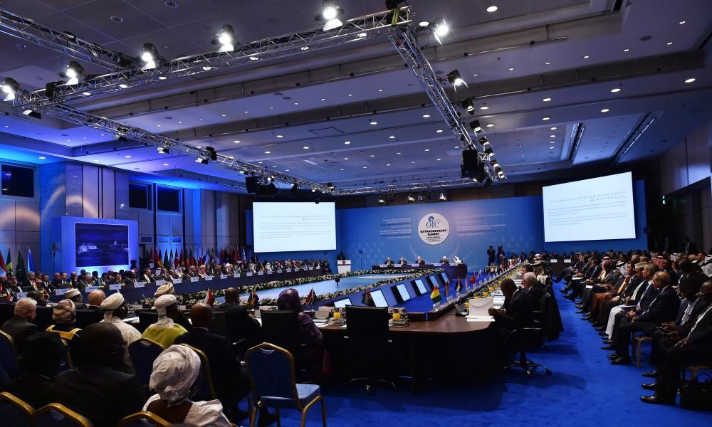 Президент Ильхам Алиев принимает участие в чрезвычайном саммите ОИС по вопросу Иерусалима (ФОТО) (версия 2)