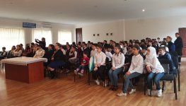 Самый читающий класс в Баку (ФОТО)