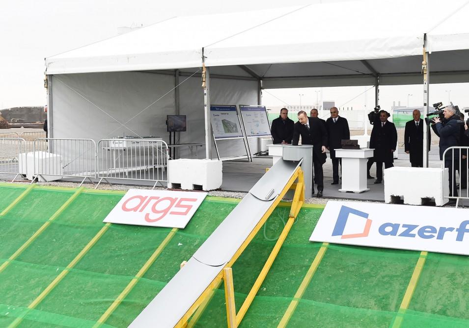 Президент Ильхам Алиев посетил Сумгайытский химико-промышленный парк (ФОТО)