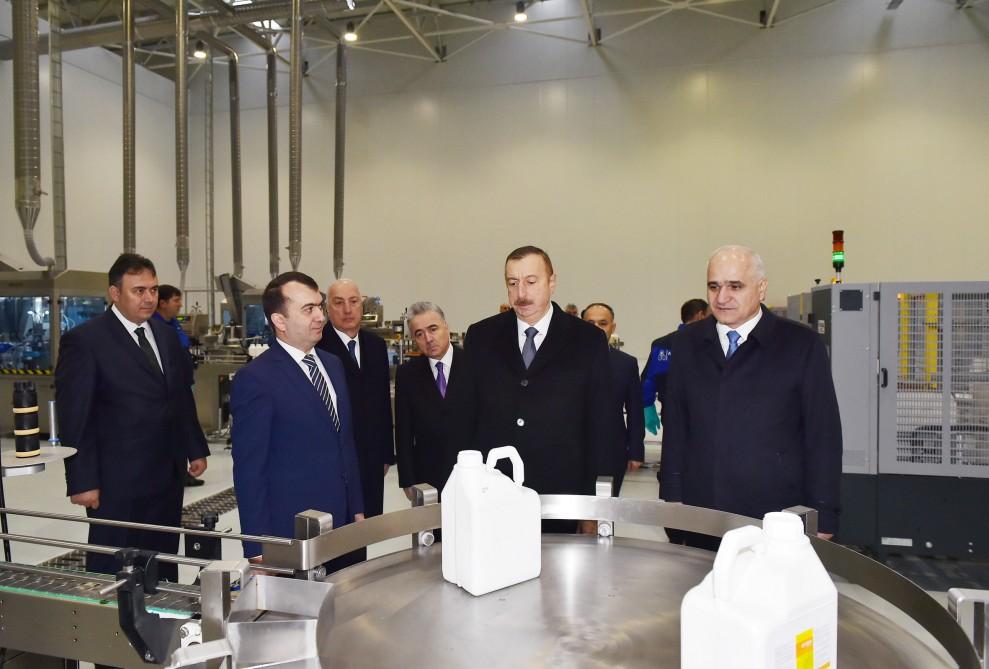 Президент Ильхам Алиев посетил Сумгайытский химико-промышленный парк (ФОТО)