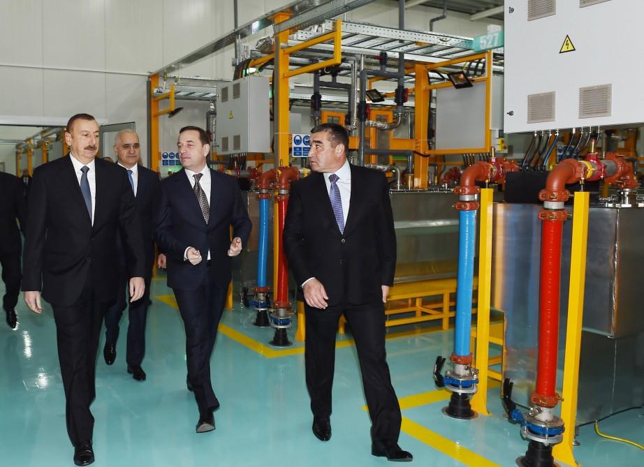 Президент Ильхам Алиев посетил Сумгайытский химико-промышленный парк (ФОТО)