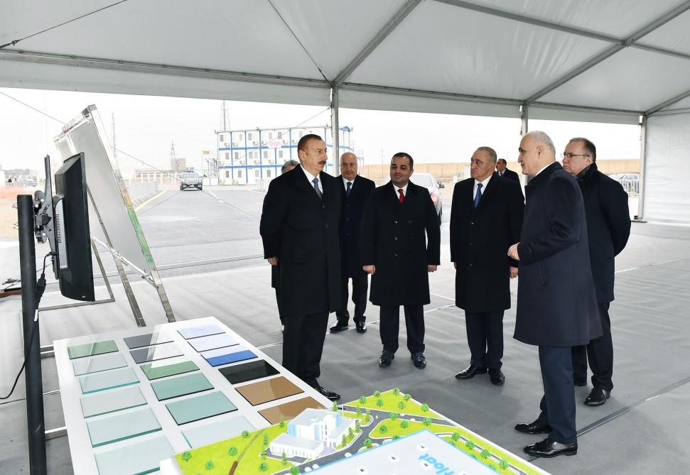 Президент Ильхам Алиев посетил Сумгайытский химико-промышленный парк (ФОТО)