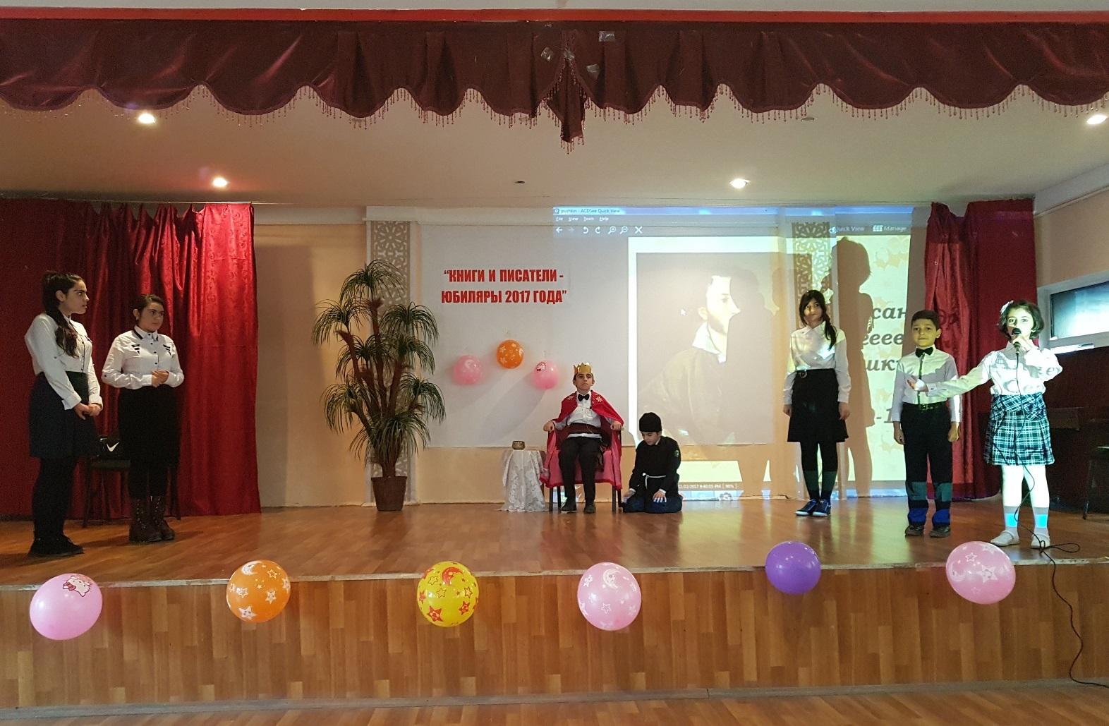 Самый читающий класс в Баку (ФОТО)