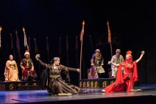 Бести Джафарова стала дочерью правителя Гянджи в свой юбилей (ФОТО)