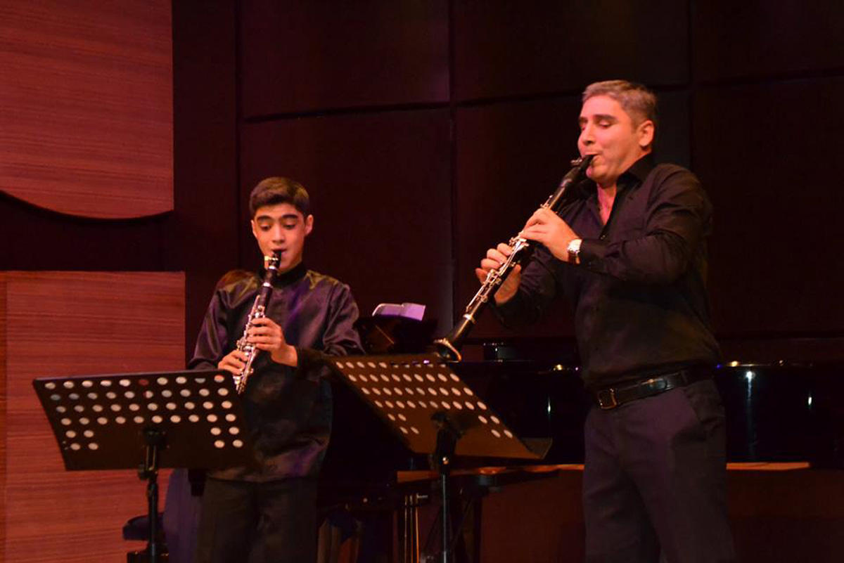 В Баку представлено искусство исполнения на духовых инструментах (ФОТО)