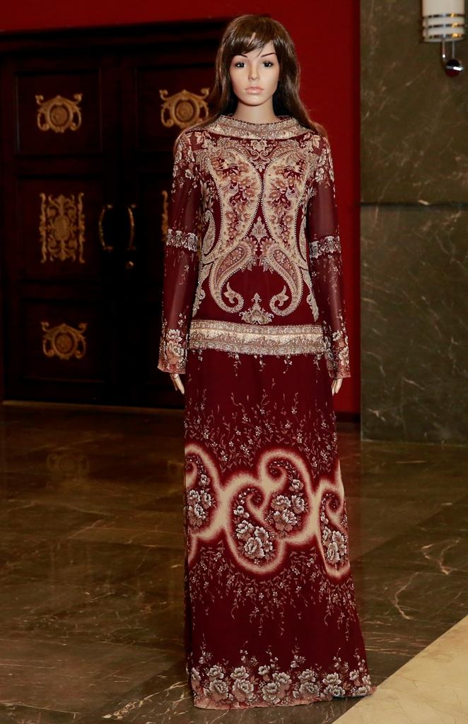 Фахрия Халафова встретится со студентами: Одежда как произведение искусства современного жанра (ФОТО)