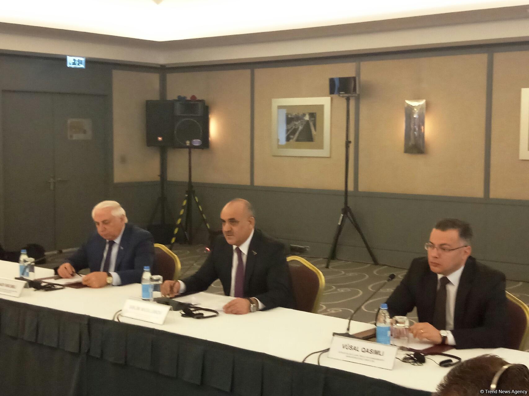 Население Азербайджана к 2019 г. достигнет 10 млн человек - министр