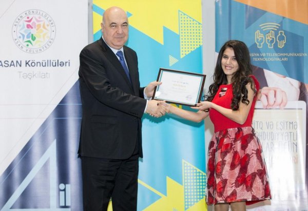 В Баку выявлены лучшие девушки в области IT-технологий (ФОТО)