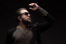 Азербайджанский певец представил клип, посвященный Неделям моды (ВИДЕО, ФОТО)