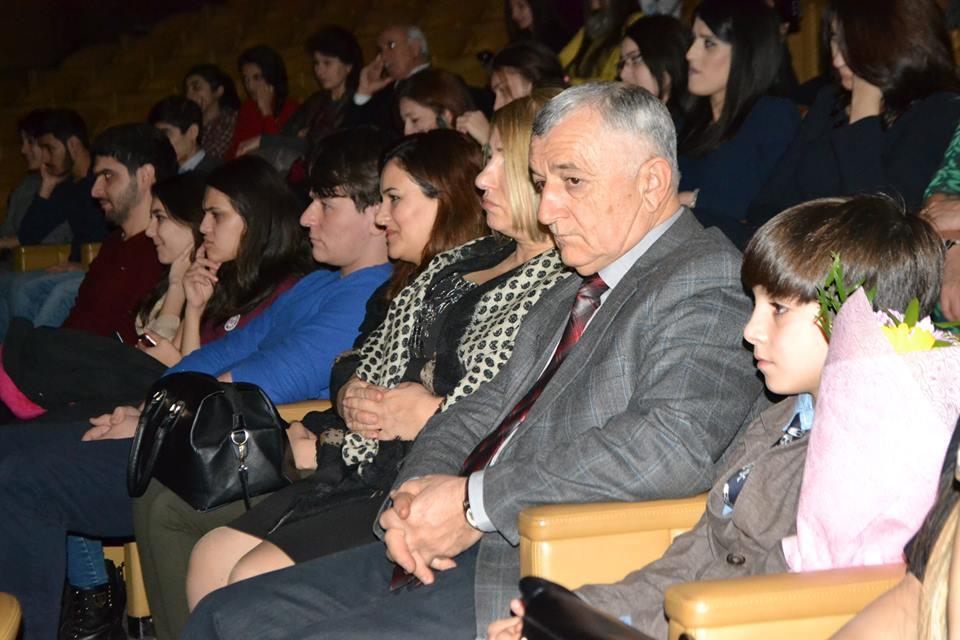 Из Карабаха в Париж (ФОТО)