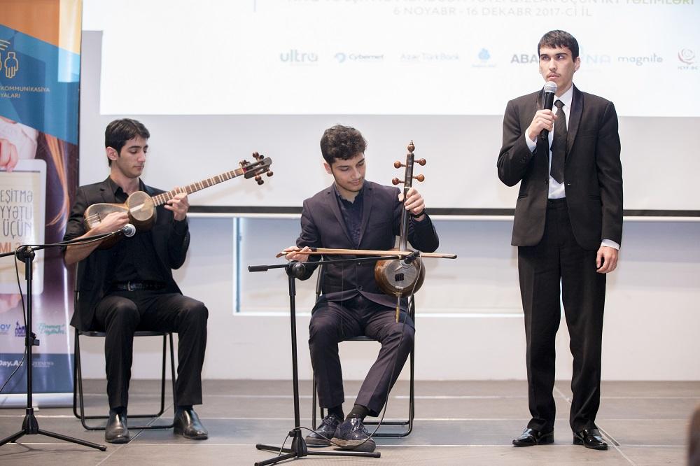 В Баку выявлены лучшие девушки в области IT-технологий (ФОТО)