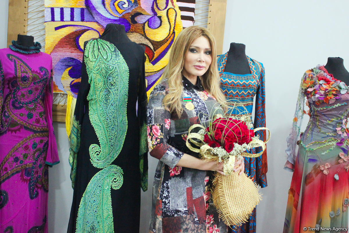 Фахрия Халафова награждена орденом "Гордость Азербайджана": встреча в АГУКИ (ФОТО)