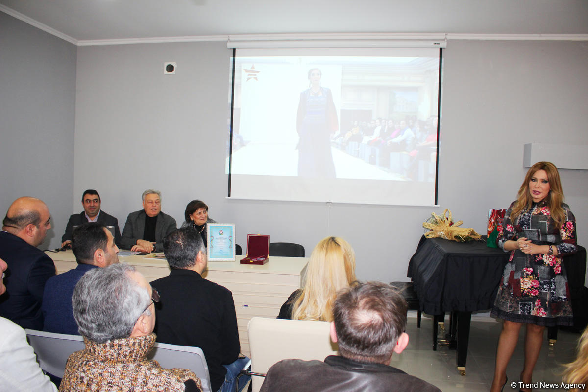 Фахрия Халафова награждена орденом "Гордость Азербайджана": встреча в АГУКИ (ФОТО)