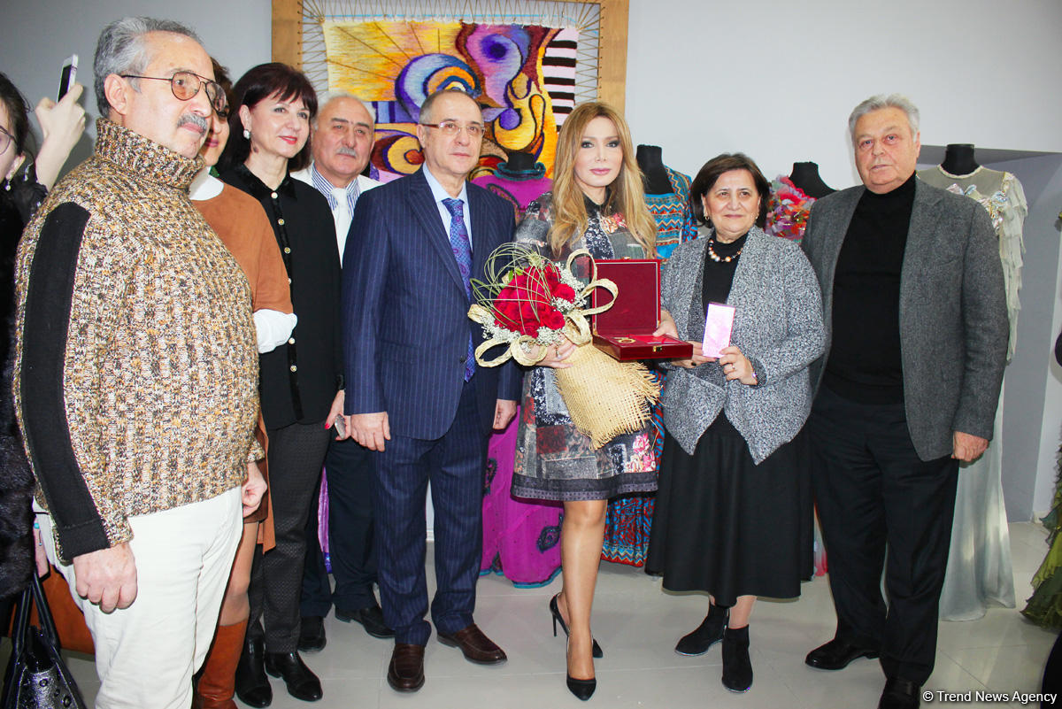 Фахрия Халафова награждена орденом "Гордость Азербайджана": встреча в АГУКИ (ФОТО)