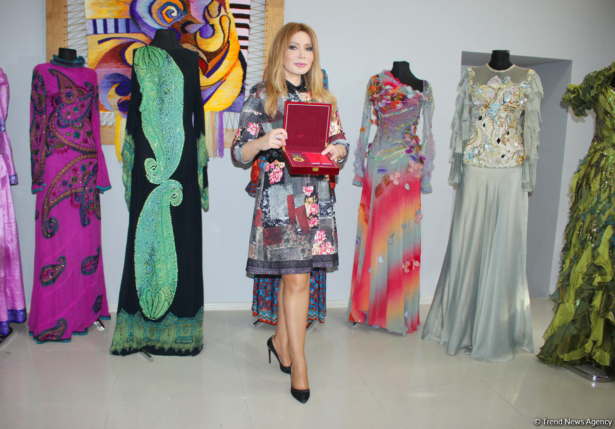 Фахрия Халафова награждена орденом "Гордость Азербайджана": встреча в АГУКИ (ФОТО)