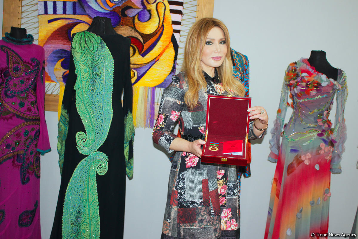 Фахрия Халафова награждена орденом "Гордость Азербайджана": встреча в АГУКИ (ФОТО)