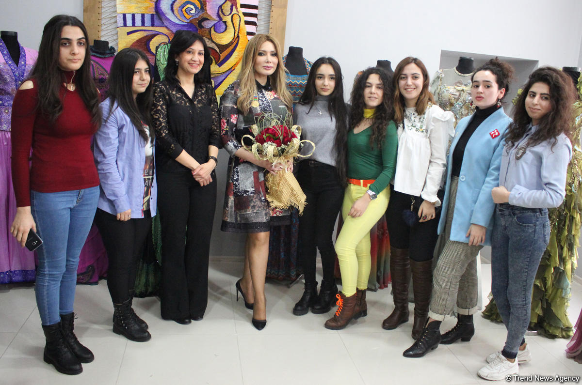 Фахрия Халафова награждена орденом "Гордость Азербайджана": встреча в АГУКИ (ФОТО)