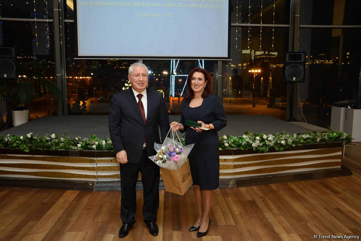 Шахин Мустафаев: Ненефтяной сектор Азербайджана успешно развивался в 2017 году (ФОТО) (версия 2)