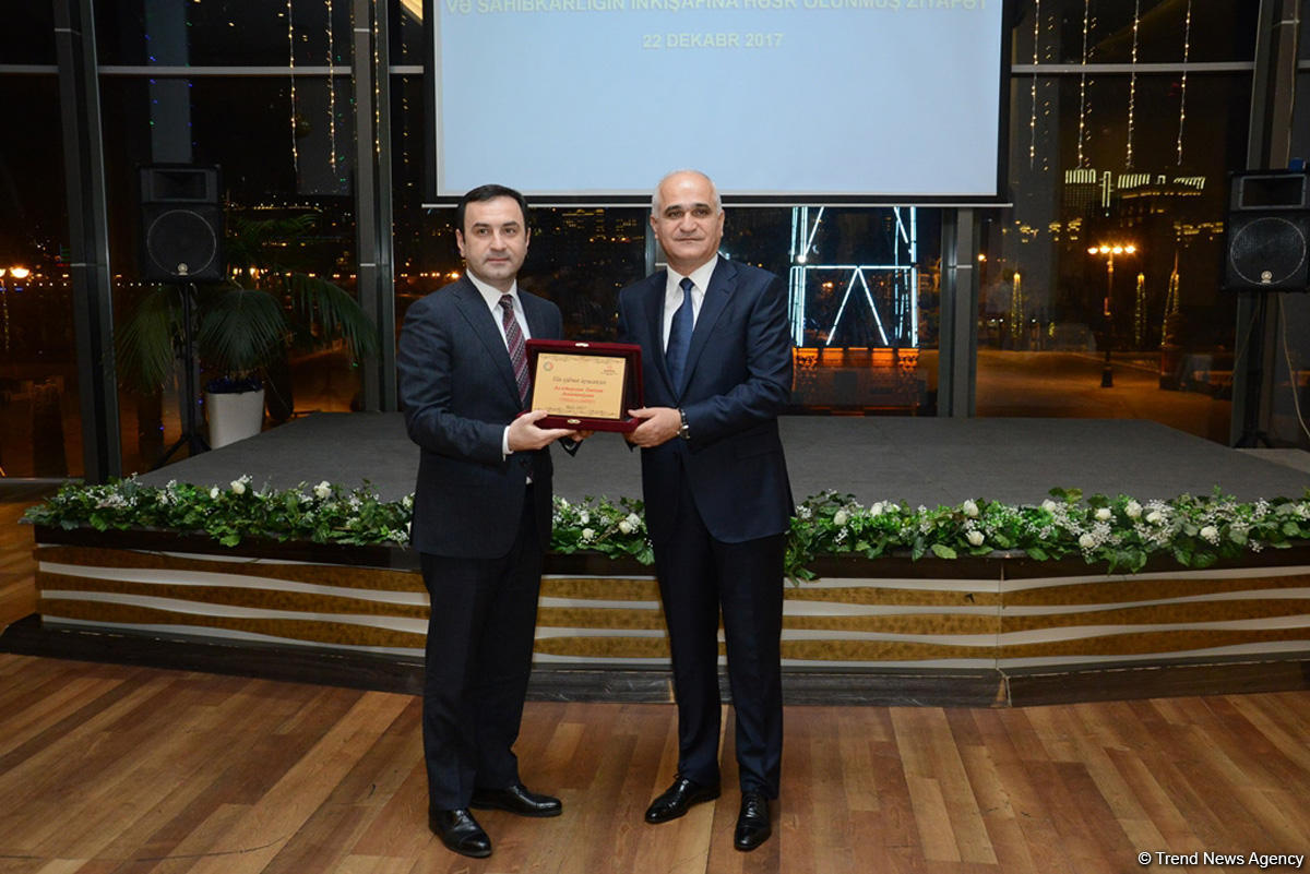 Шахин Мустафаев: Ненефтяной сектор Азербайджана успешно развивался в 2017 году (ФОТО) (версия 2)