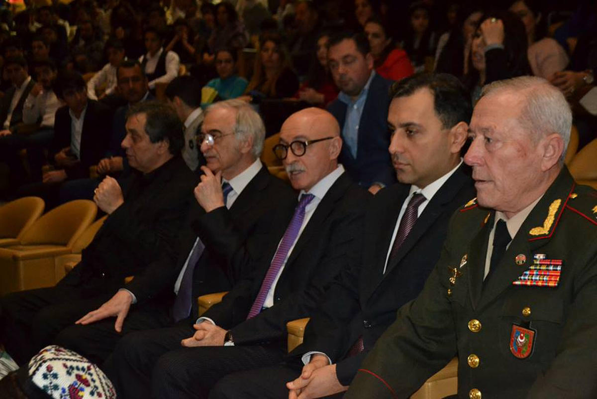 В Баку наградили победителей музыкального конкурса "Бюльбюль 120" (ФОТО)