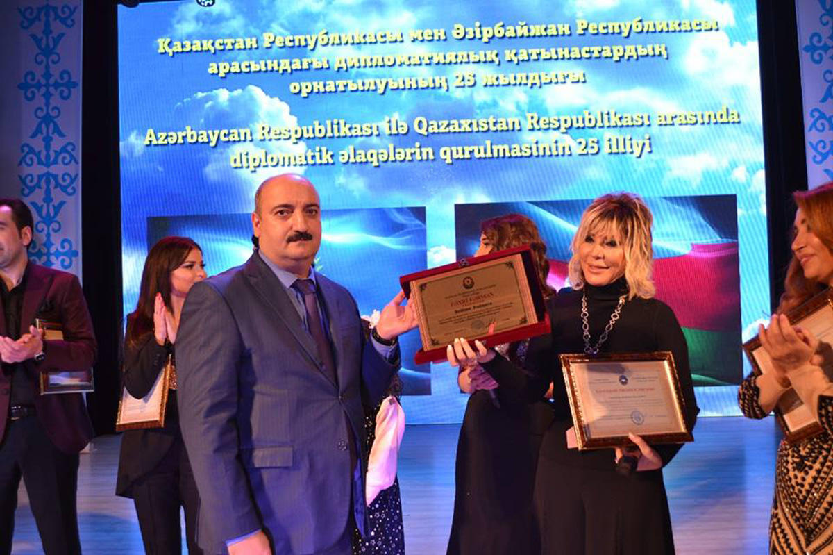 Азербайджанские звезды выступили с концертом в Казахстане (ФОТО)