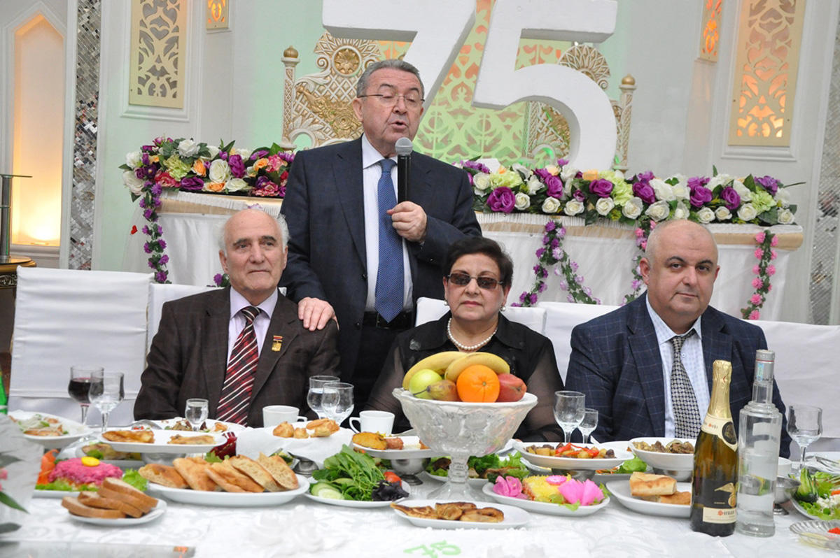 В Баку прошел вечер в честь 75-летия академика Видади Халилова (ФОТО)