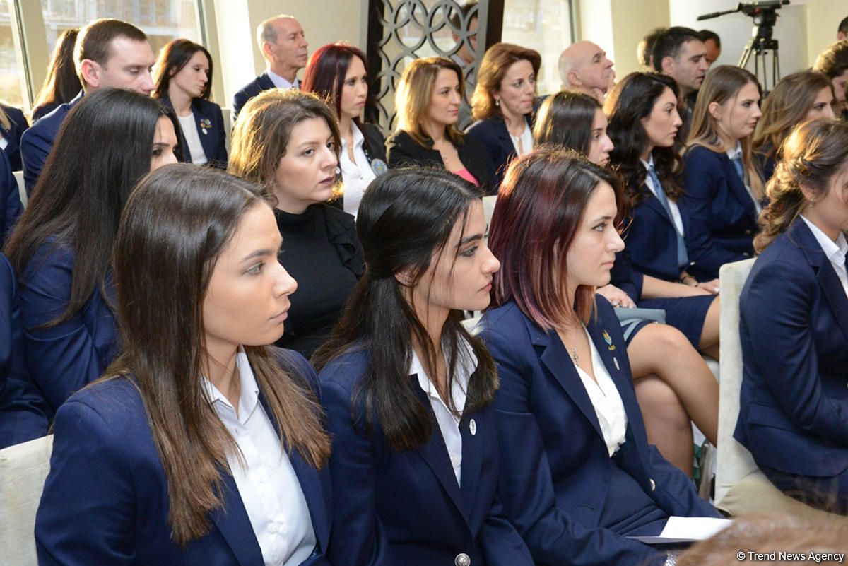 В Баку состоялось общее собрание Федерации гимнастики Азербайджана, посвященное ее 15-летию (ФОТО) (версия 3)