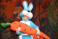 Подарок от азербайджанских актеров детям профессоров (ФОТО)