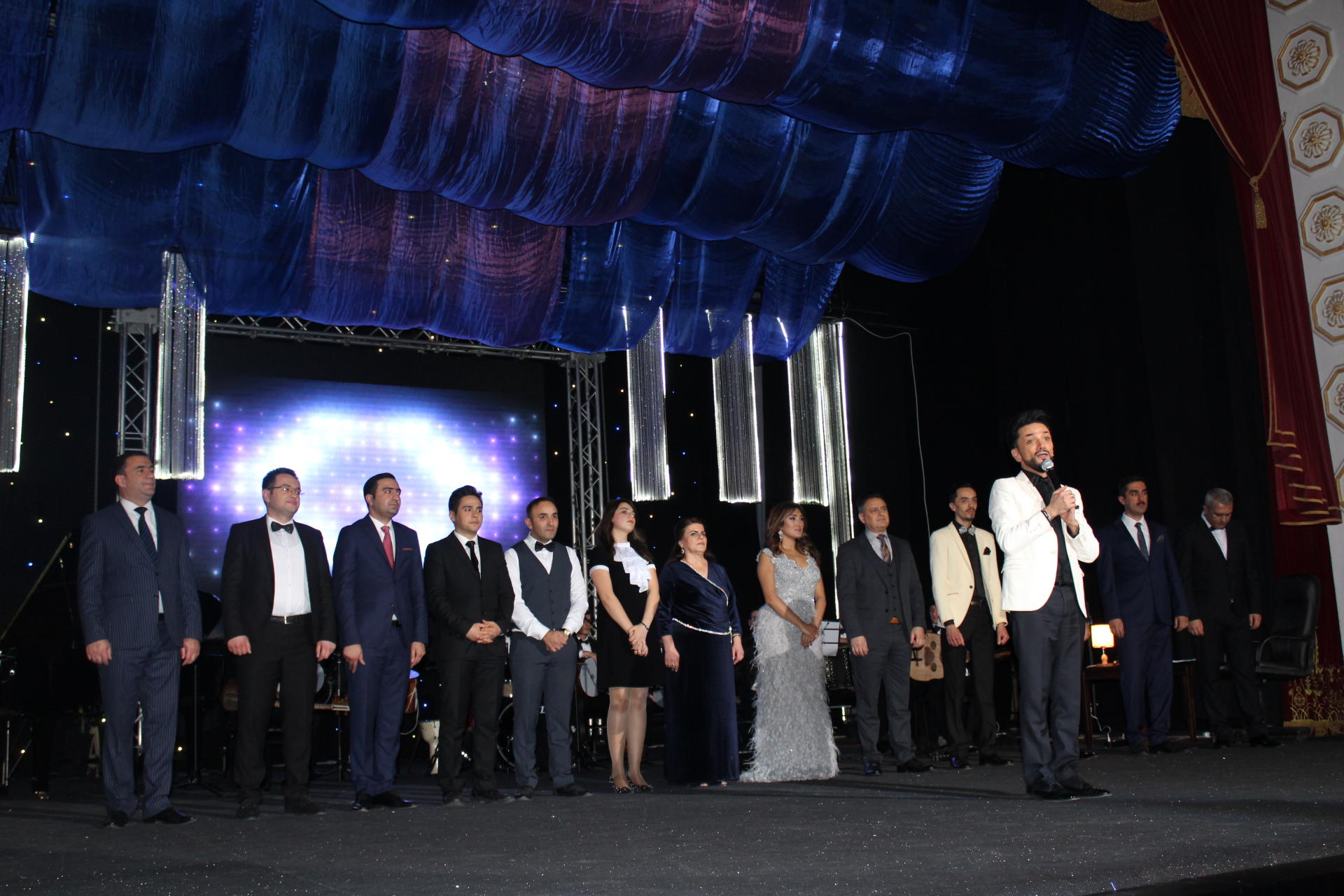 В Баку состоялся концерт, посвященный 30-летию творческой деятельности Фаига Агаева (ФОТО)