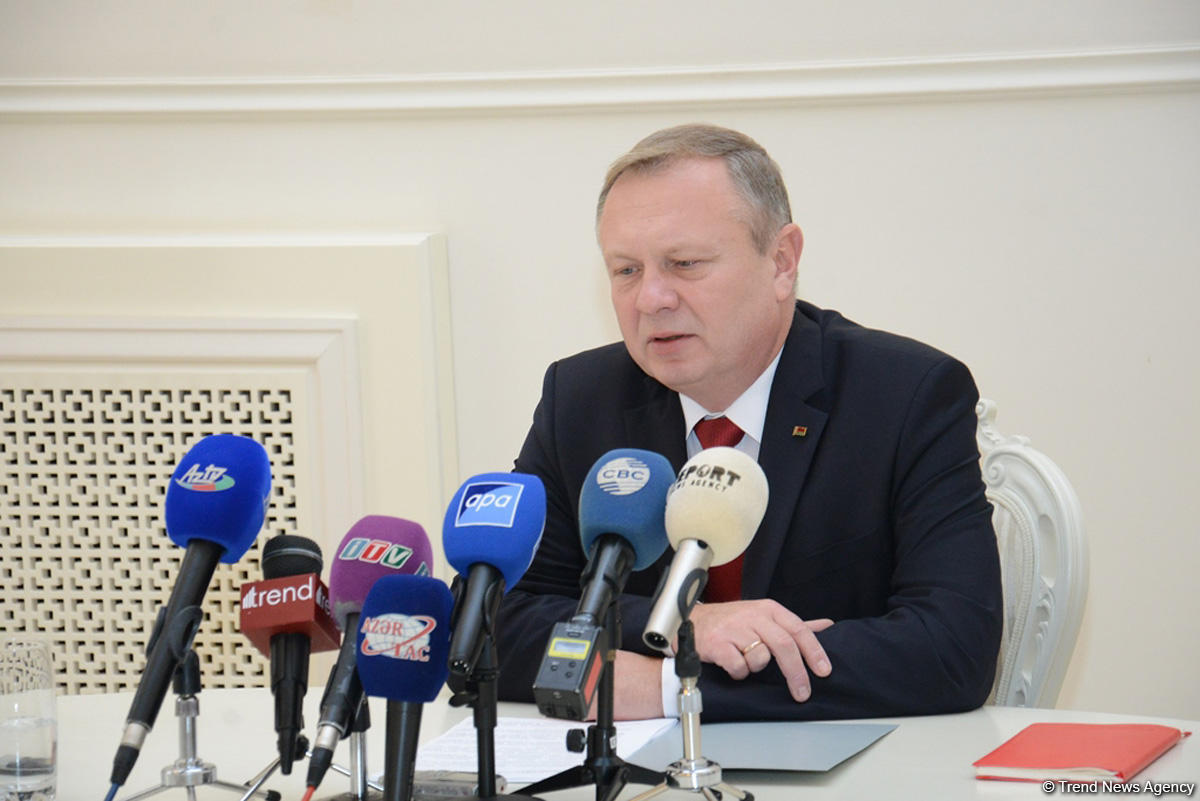 Беларусь откроет магазины национальной продукции в регионах Азербайджана (ФОТО)