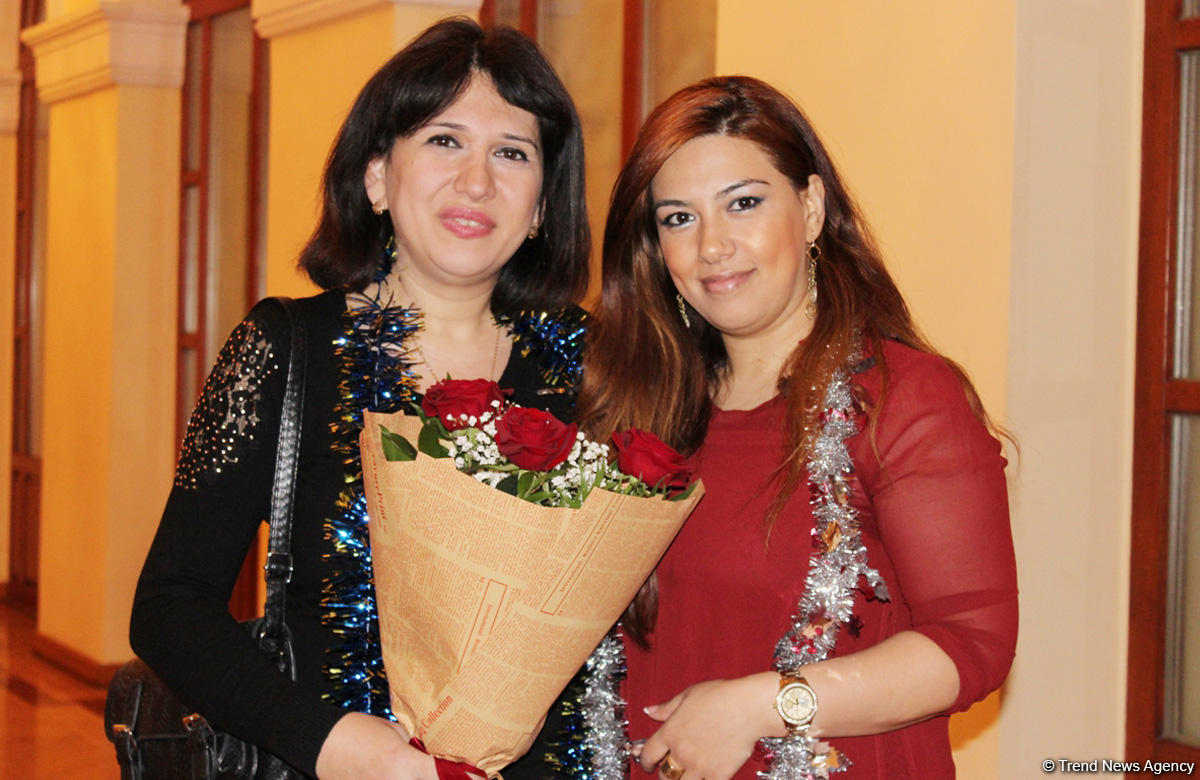 В Баку представлен гимн "Поддержка молодежи" (ФОТО)