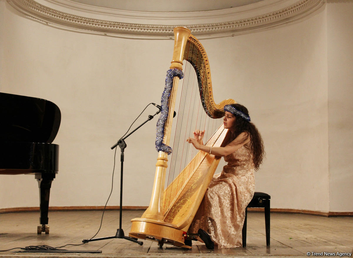 В Баку представлен гимн "Поддержка молодежи" (ФОТО)