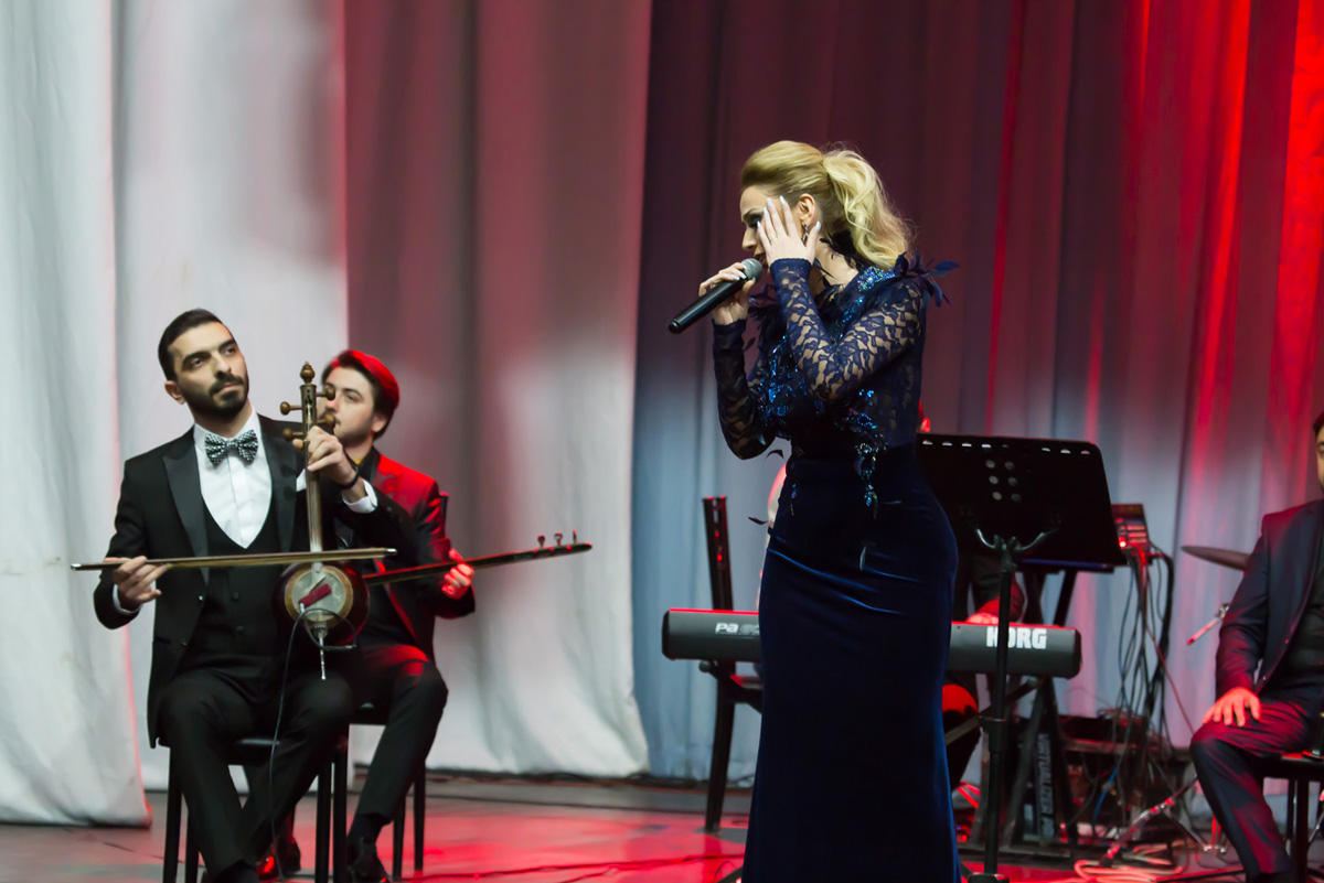 Роза Зяргярли выступила с концертом "С любовью из Азербайджана" в Актау (ФОТО)