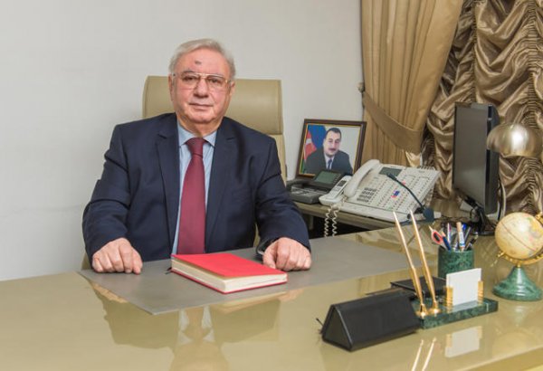 Азербайджанские звезды поздравляют Фархада Бабаева с юбилеем (ВИДЕО)