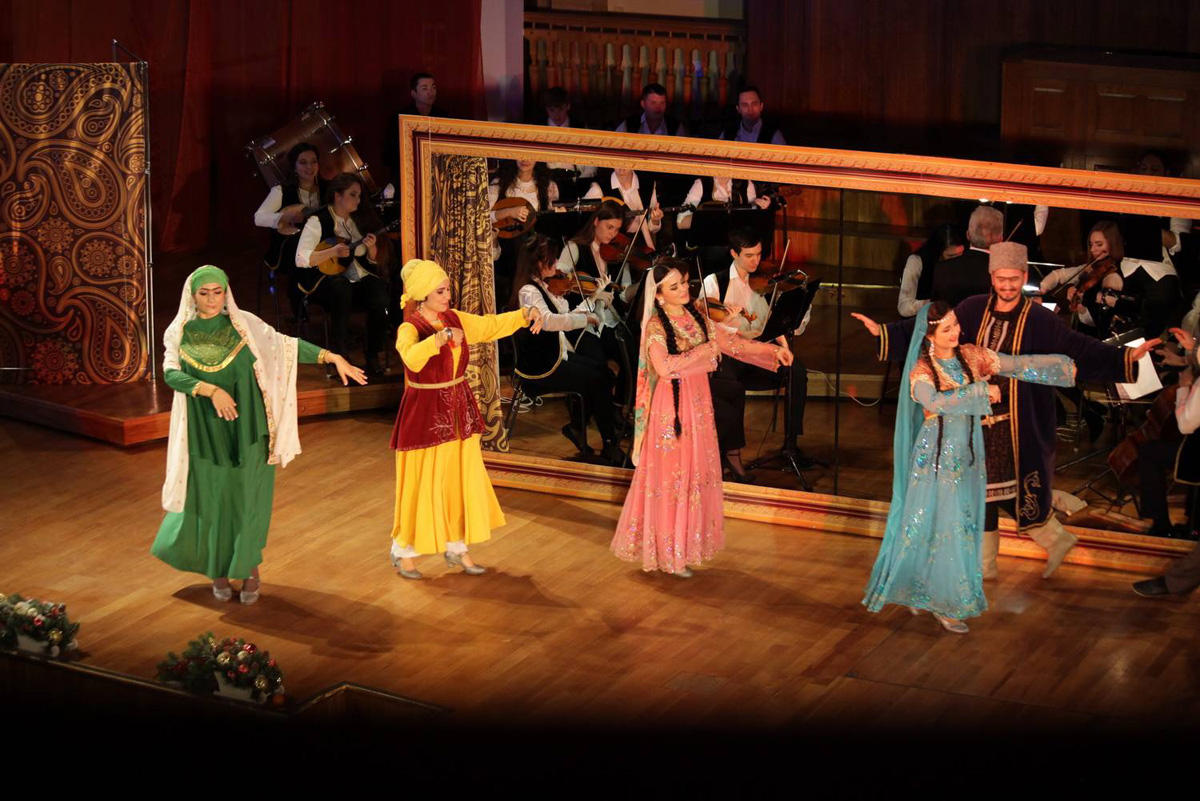 Оперетта "Аршин мал алан" стала потрясающим новогодним подарком Казани (ВИДЕО, ФОТО)