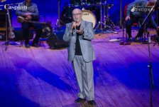 Самый счастливый возраст радиоведущего Рахиба Азери (ФОТО)