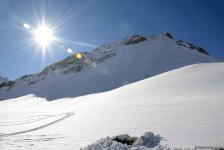 Поиски пропавших азербайджанских альпинистов в Губе (ФОТО)
