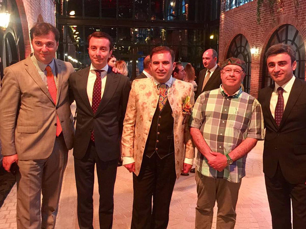 Самый счастливый возраст радиоведущего Рахиба Азери (ФОТО)