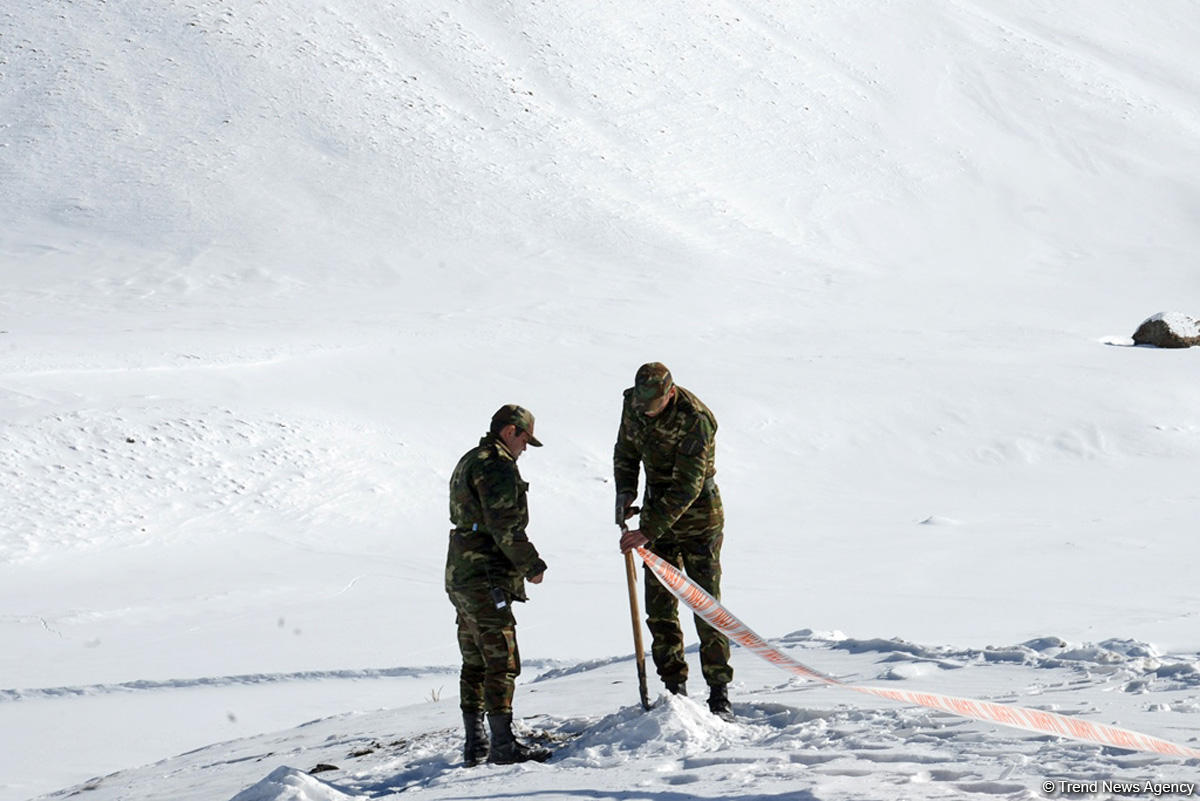 Поиски пропавших азербайджанских альпинистов в Губе (ФОТО)