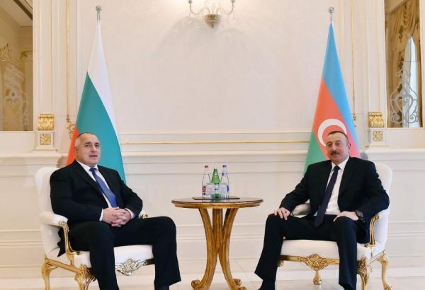 Состоялась встреча один на один Президента Ильхама Алиева и премьера Болгарии (ФОТО)