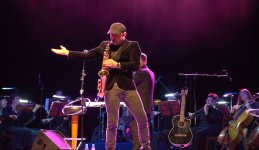 Лучший подарок азербайджанских мужчин любимым женщинам на 8 марта (ФОТО)