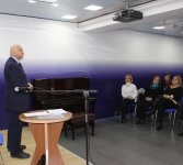 Стихи Евгения Евтушенко в Баку (ФОТО)