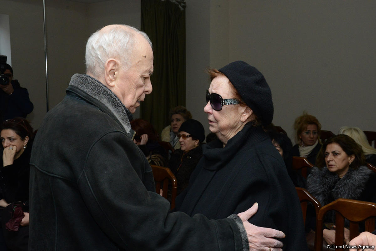 В Баку проходит церемония прощания с выдающимся пианистом Чингизом Садыховым (ФОТО)